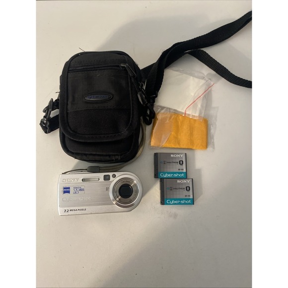 Sony Cyber-Shot DSC-P150 7.2 Mp - Digital Camera Silver
